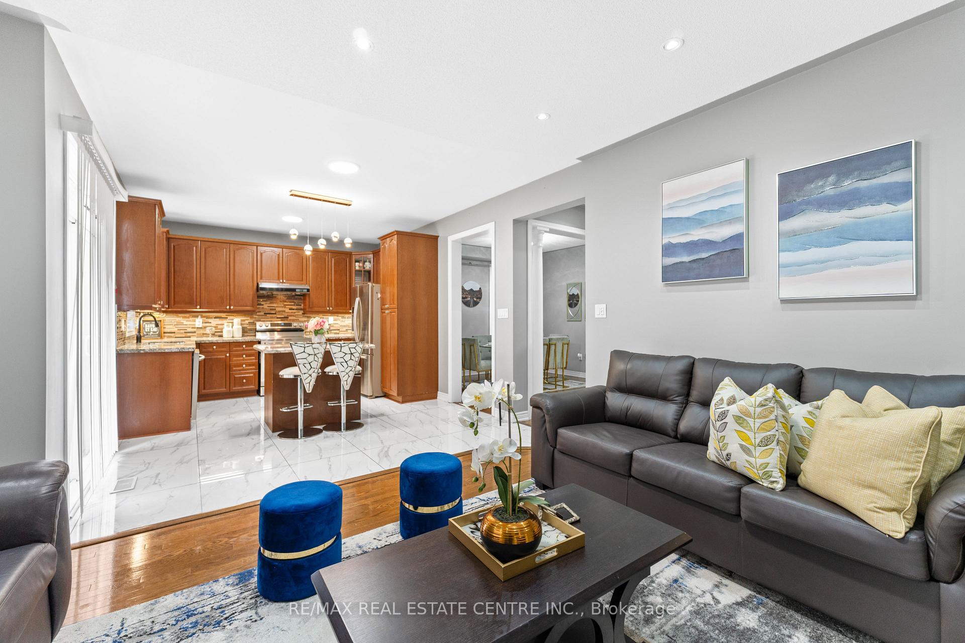 Photo 12 of 74 Skyvalley Drive, Brampton, Bram East — HOMEH