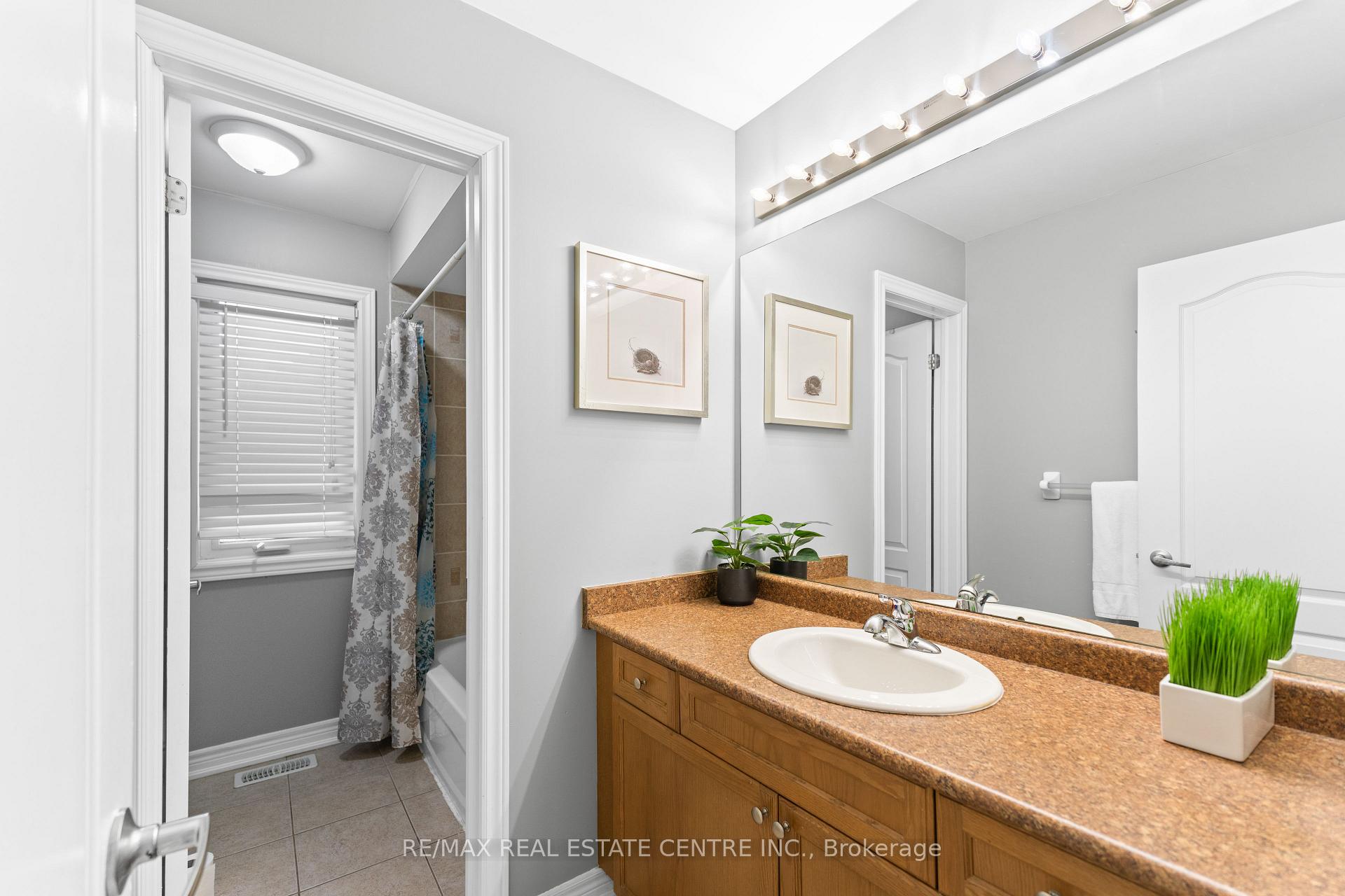 Photo 34 of 74 Skyvalley Drive, Brampton, Bram East — HOMEH