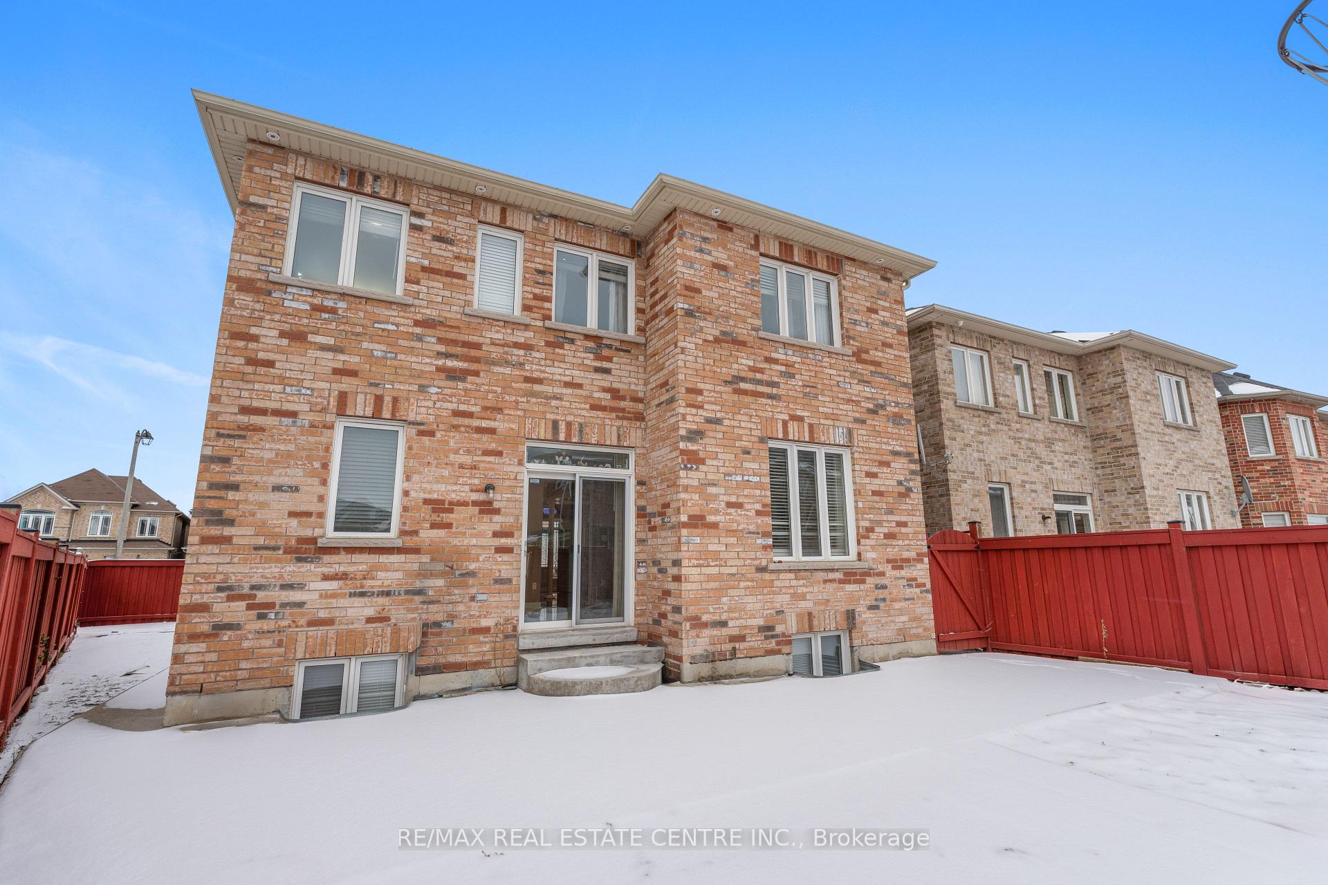 Photo 43 of 74 Skyvalley Drive, Brampton, Bram East — HOMEH
