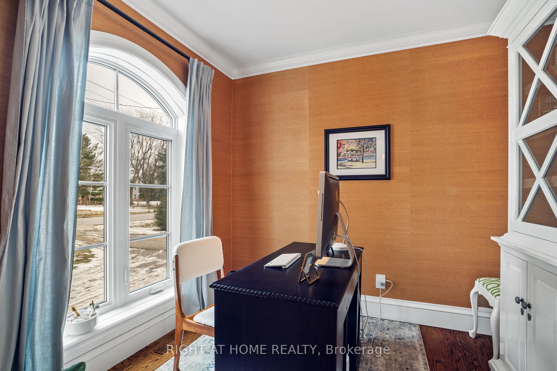Photo 6 of 1309 Third St. Louth, St. Catharines, Rural Port — HOMEH