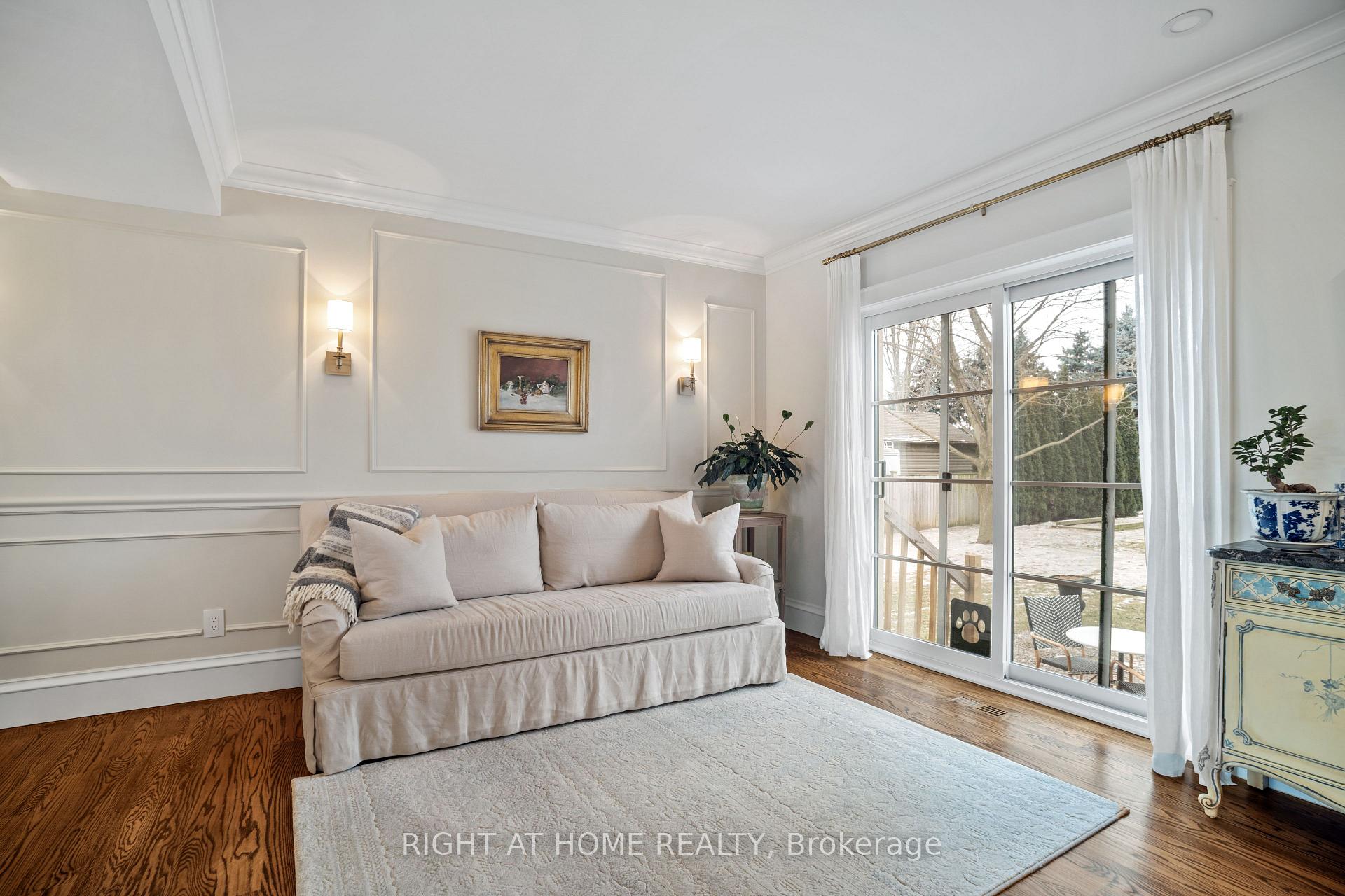 Photo 11 of 1309 Third St. Louth, St. Catharines, Rural Port — HOMEH