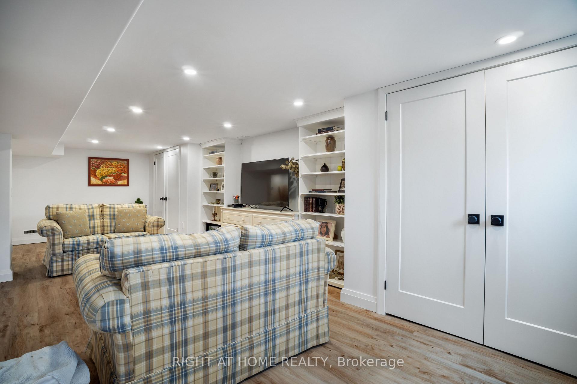 Photo 32 of 1309 Third St. Louth, St. Catharines, Rural Port — HOMEH