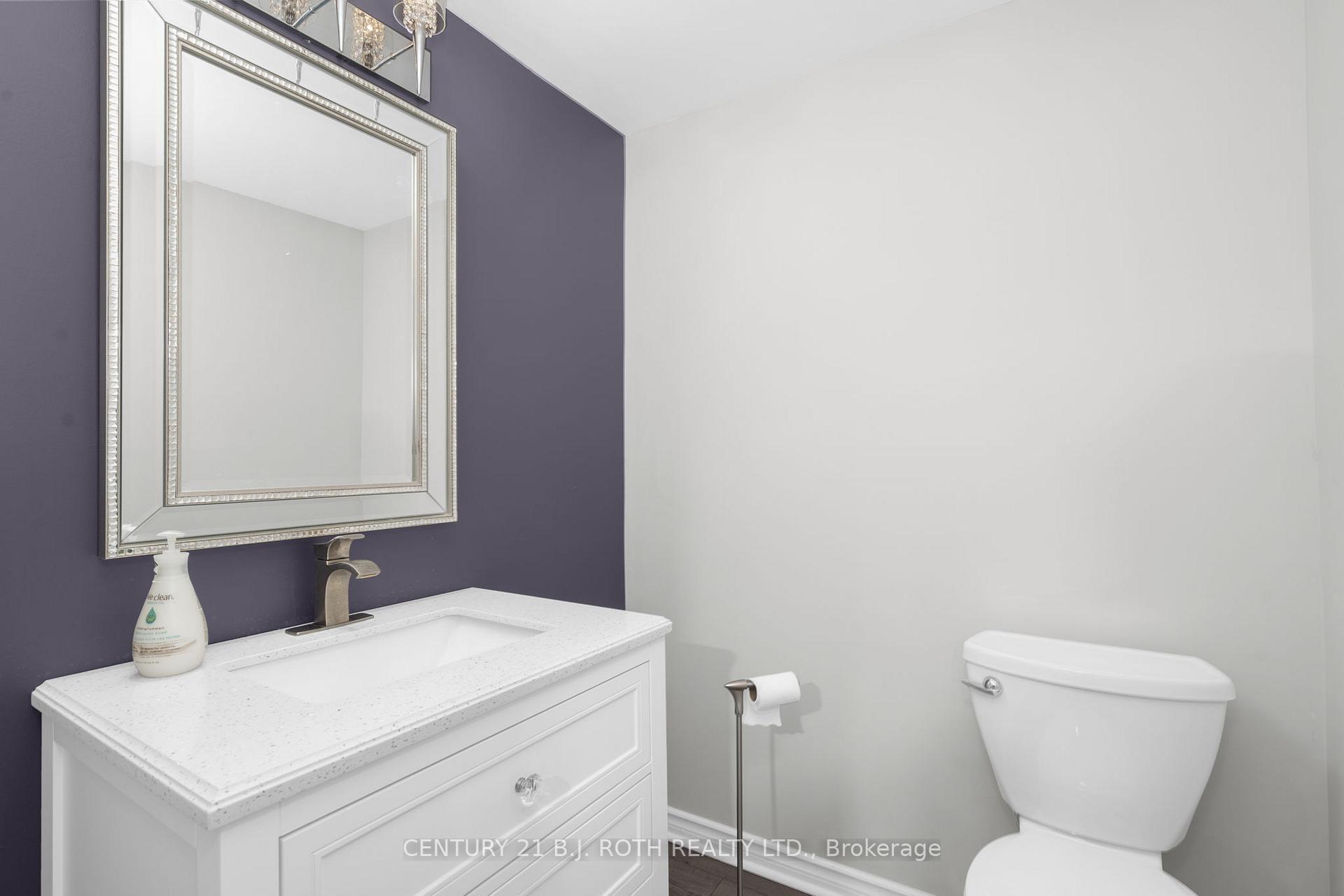 Photo 23 of 8 Ridwell Street, Barrie, 400 West — HOMEH