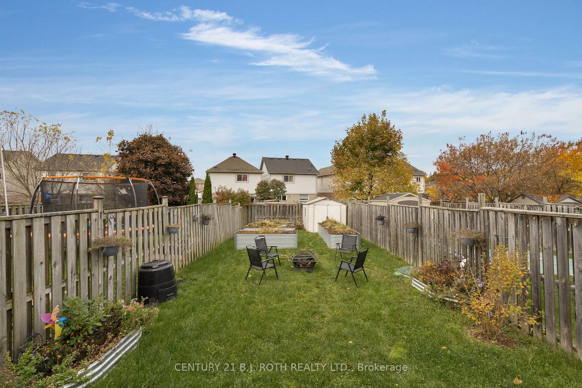 Photo 25 of 8 Ridwell Street, Barrie, 400 West — HOMEH