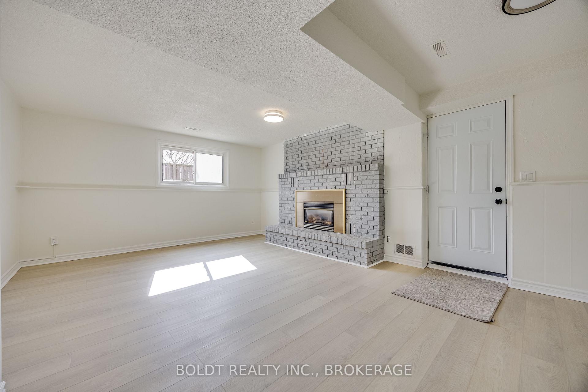 Photo 20 of 14 Jeanette Drive, St. Catharines, Vine/Linwell — HOMEH