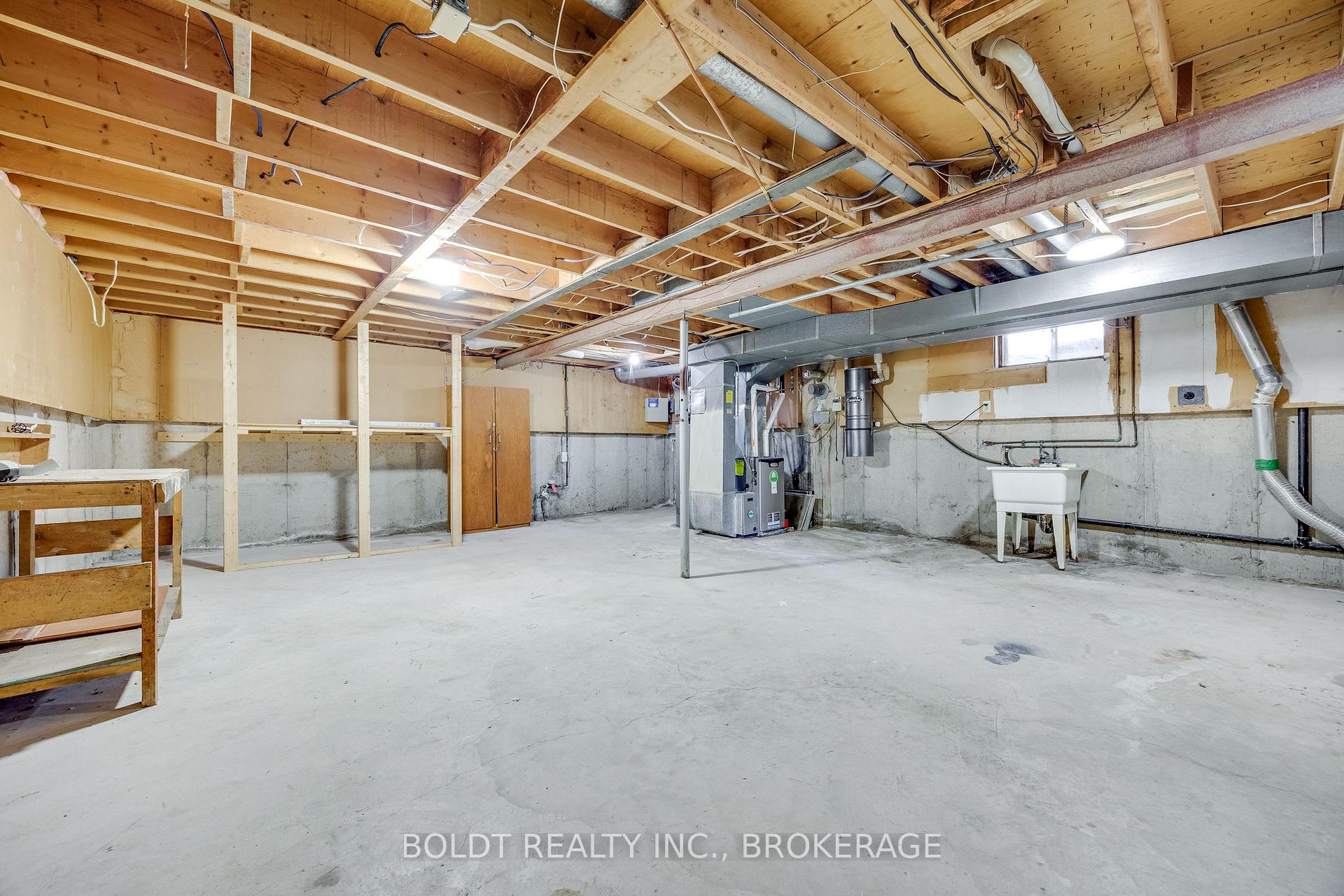 Photo 24 of 14 Jeanette Drive, St. Catharines, Vine/Linwell — HOMEH
