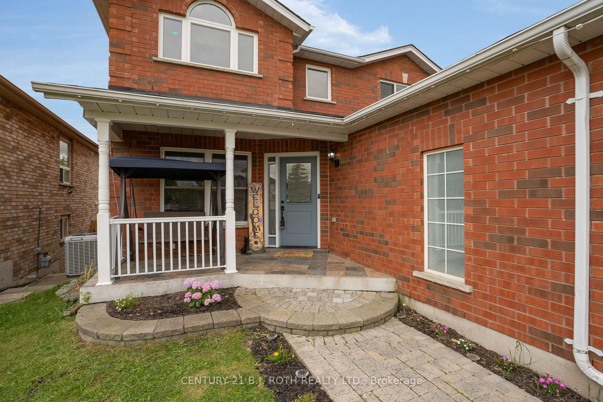 Photo 2 of 217 Pringle Drive, Barrie, Edgehill Drive — HOMEH