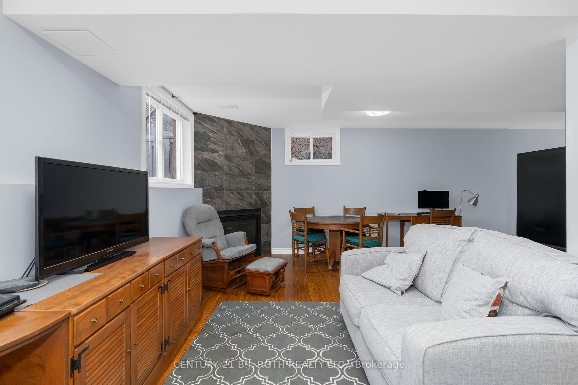 Photo 24 of 217 Pringle Drive, Barrie, Edgehill Drive — HOMEH