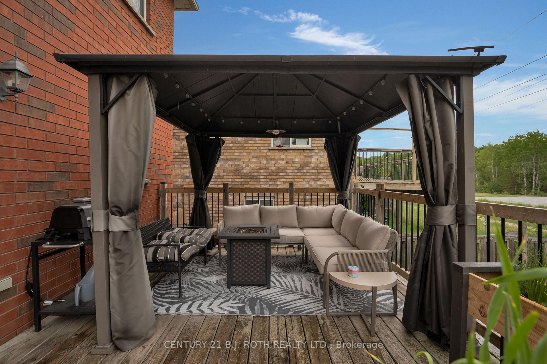 Photo 28 of 217 Pringle Drive, Barrie, Edgehill Drive — HOMEH