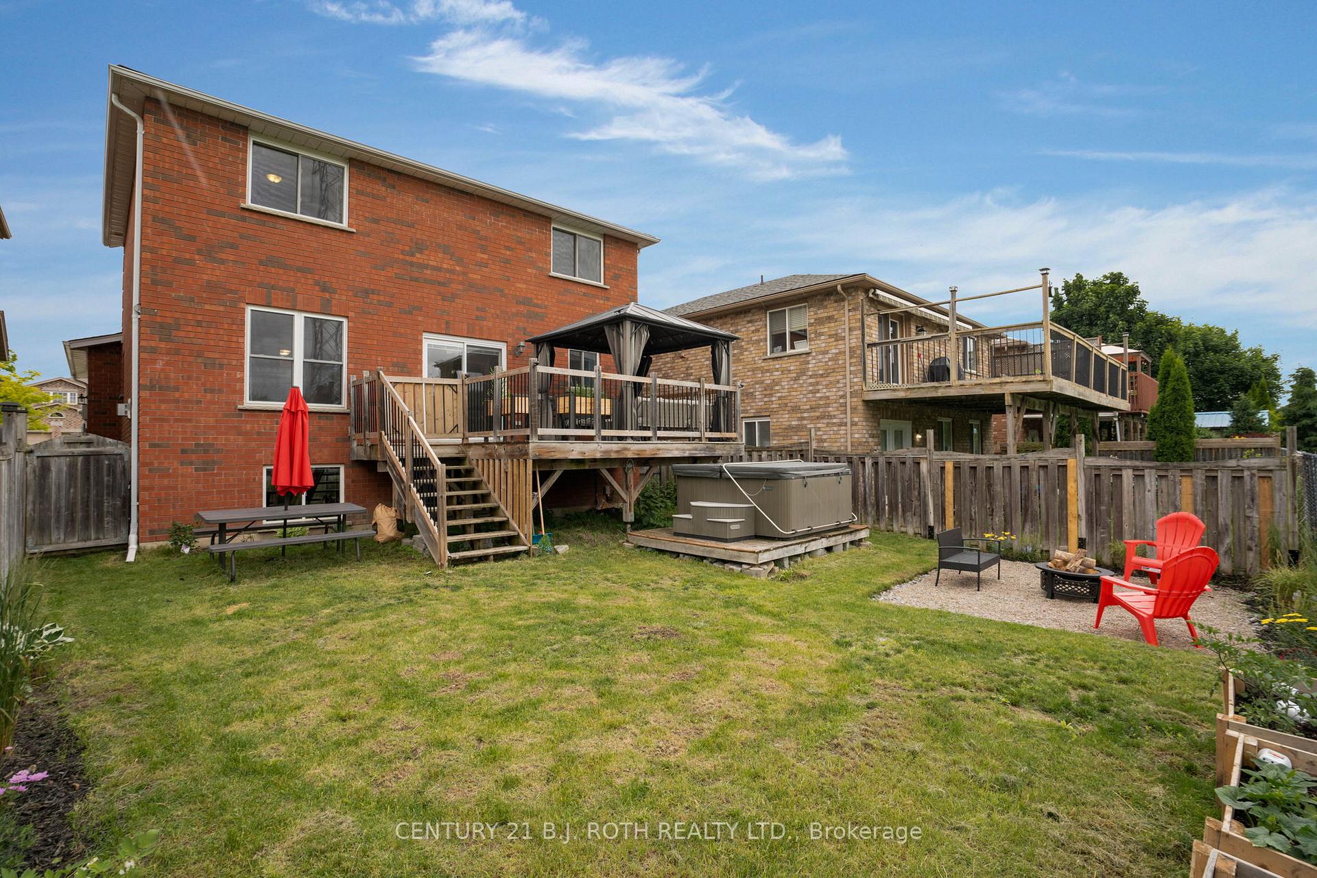 Photo 31 of 217 Pringle Drive, Barrie, Edgehill Drive — HOMEH