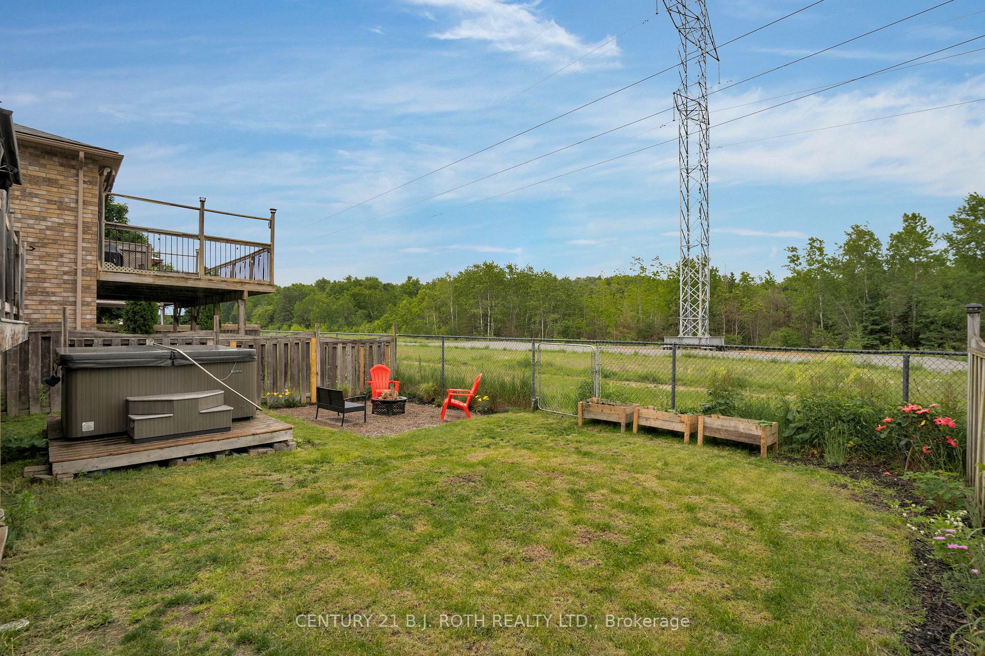 Photo 32 of 217 Pringle Drive, Barrie, Edgehill Drive — HOMEH