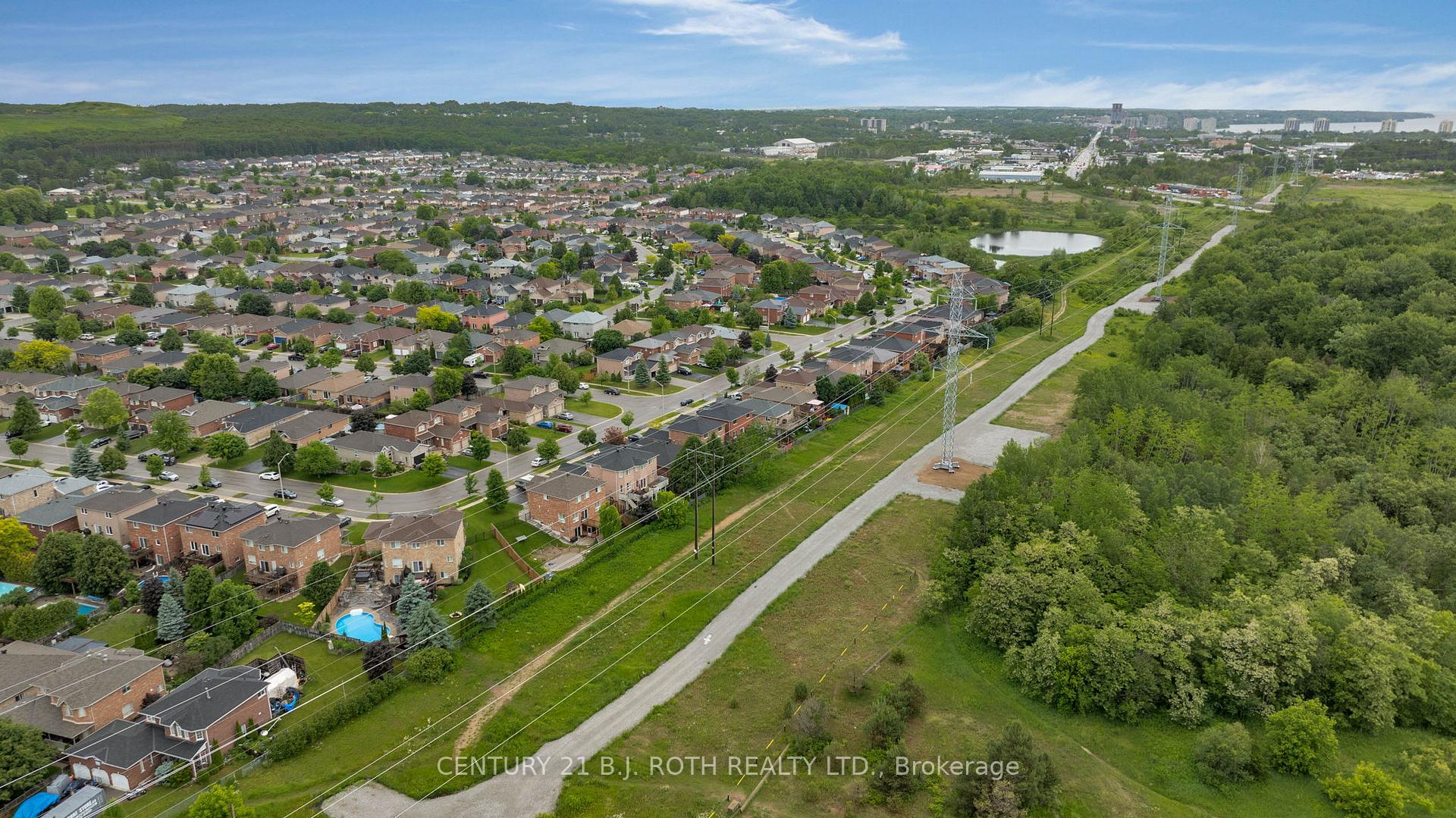 Photo 36 of 217 Pringle Drive, Barrie, Edgehill Drive — HOMEH