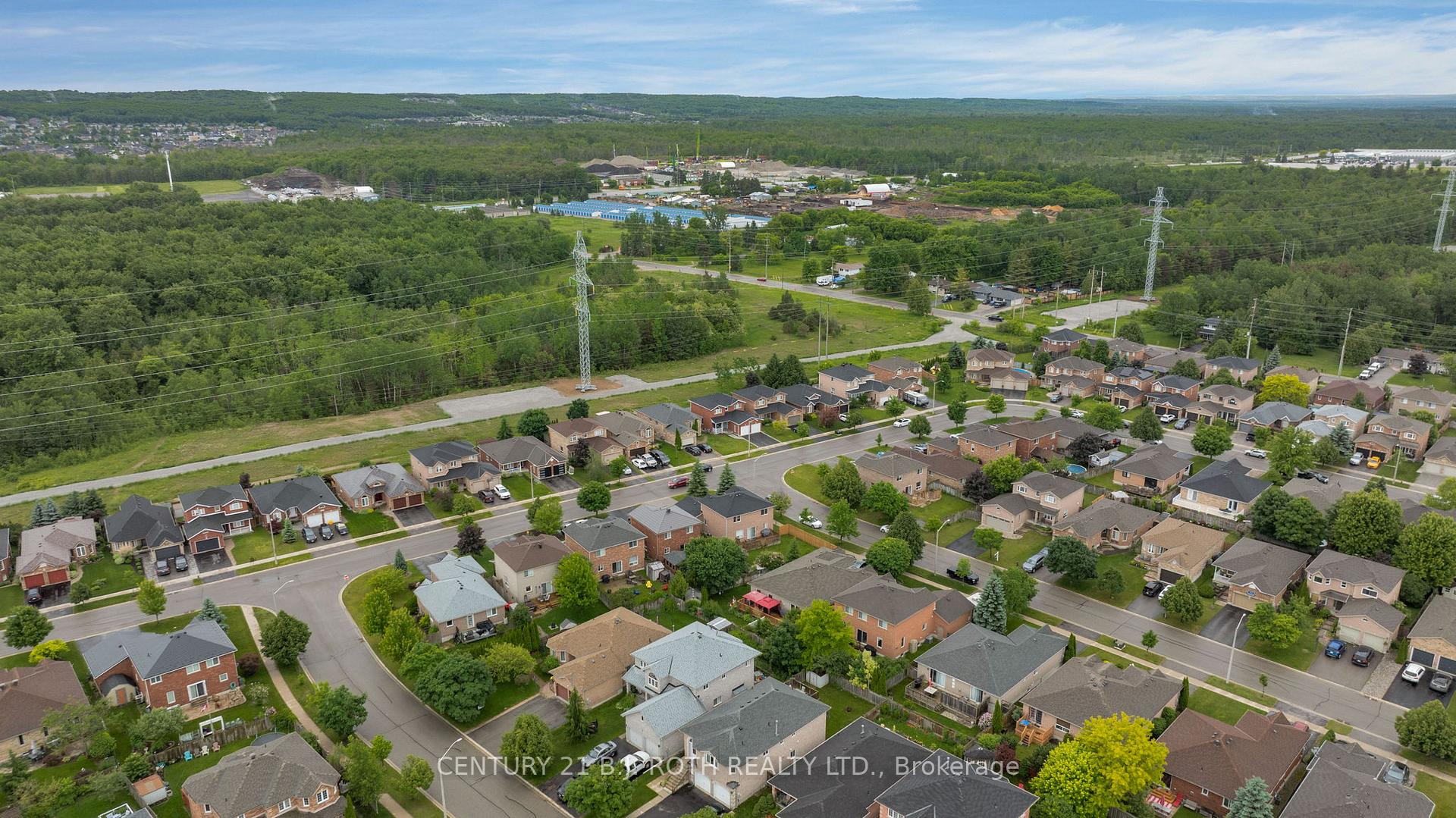 Photo 37 of 217 Pringle Drive, Barrie, Edgehill Drive — HOMEH