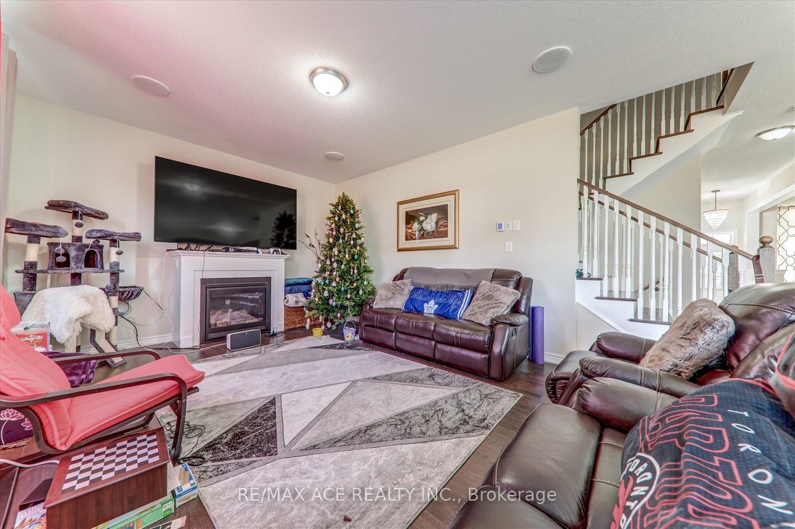 Photo 12 of 153 Highlands Boulevard, Cavan Monaghan, Cavan Twp — HOMEH