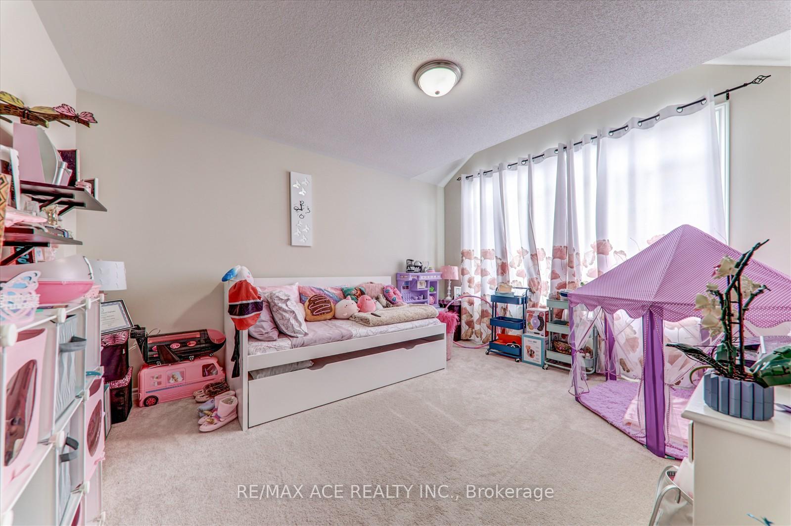 Photo 39 of 153 Highlands Boulevard, Cavan Monaghan, Cavan Twp — HOMEH