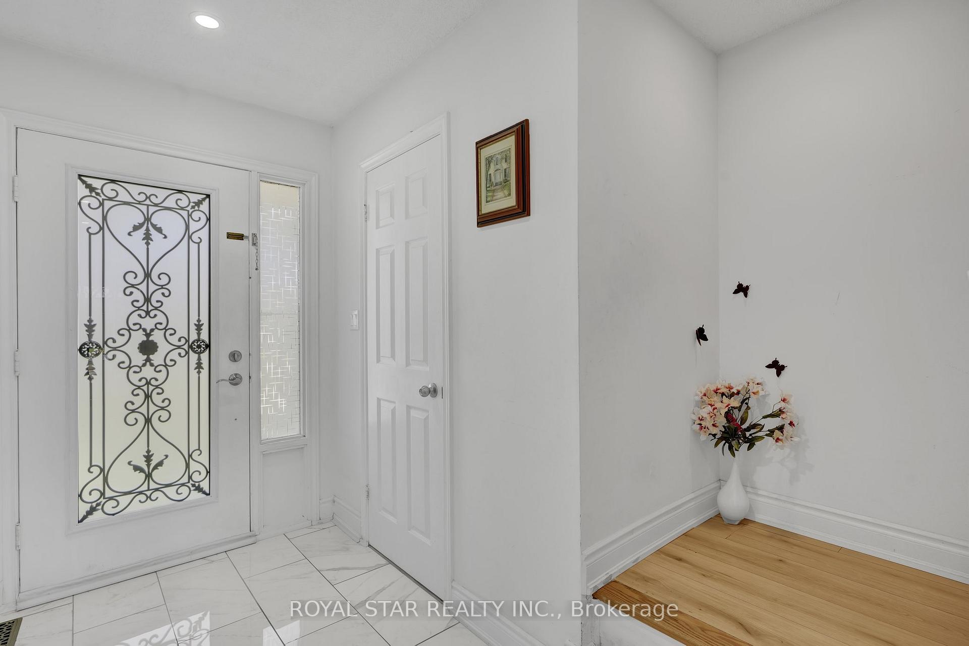 Photo 5 of 19 Barnaby Drive, St. Catharines, Ridley — HOMEH