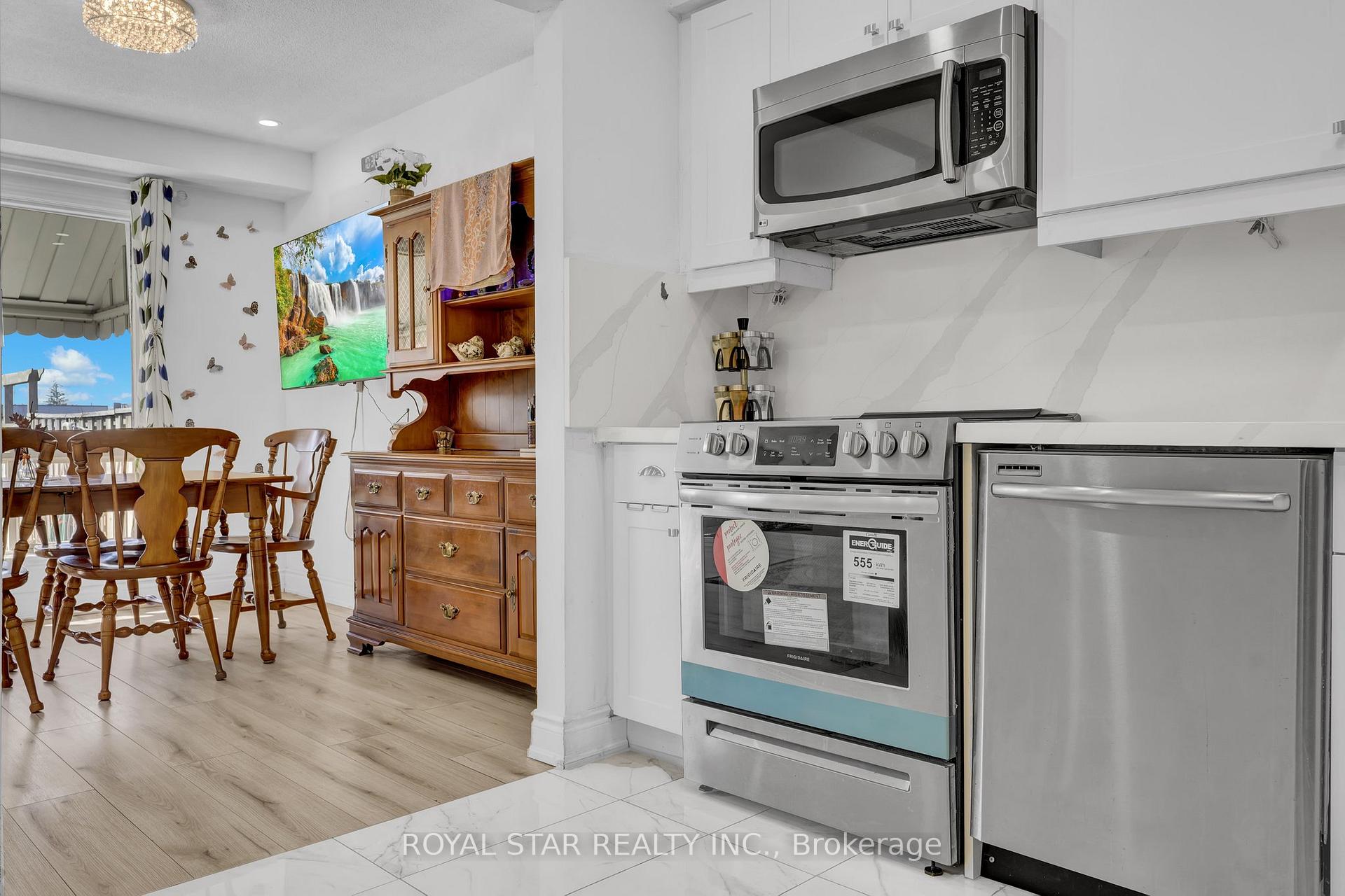 Photo 11 of 19 Barnaby Drive, St. Catharines, Ridley — HOMEH