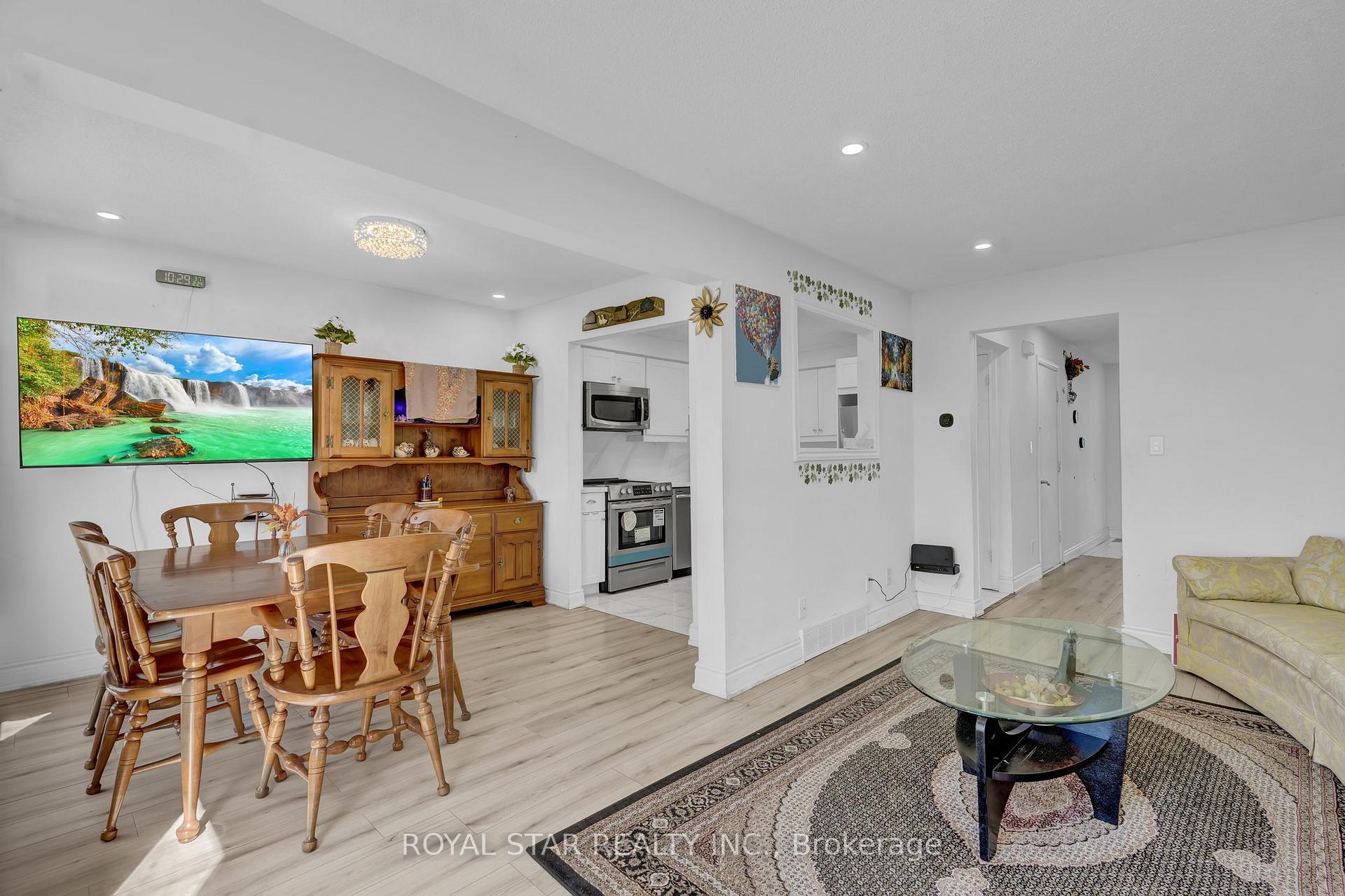 Photo 12 of 19 Barnaby Drive, St. Catharines, Ridley — HOMEH