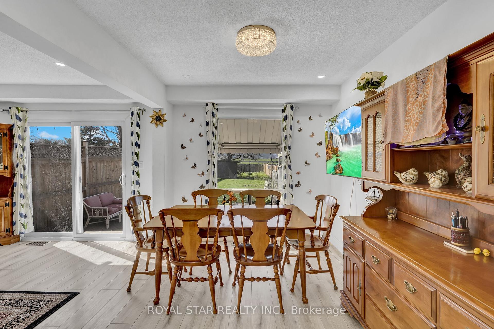 Photo 14 of 19 Barnaby Drive, St. Catharines, Ridley — HOMEH