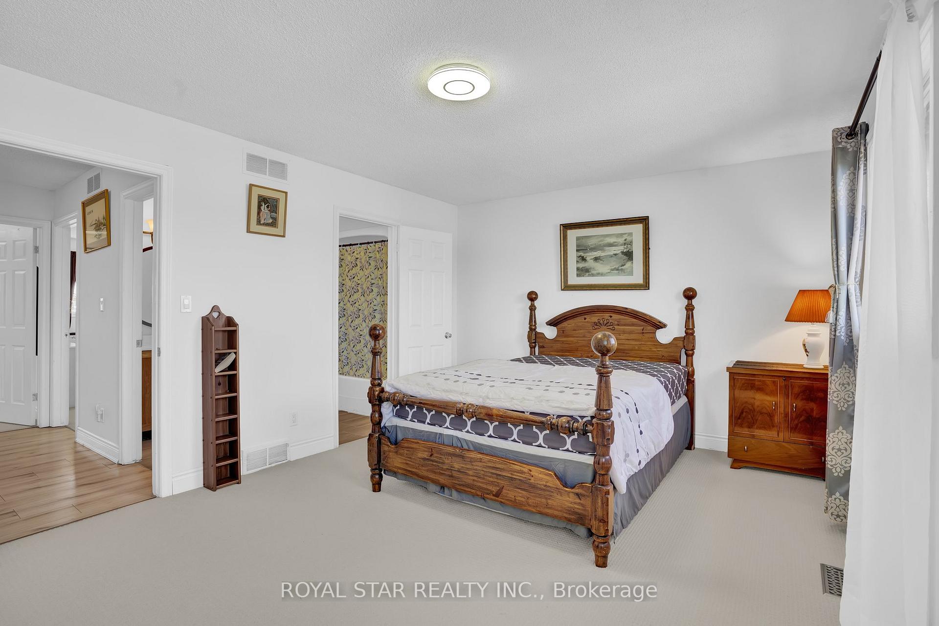 Photo 20 of 19 Barnaby Drive, St. Catharines, Ridley — HOMEH