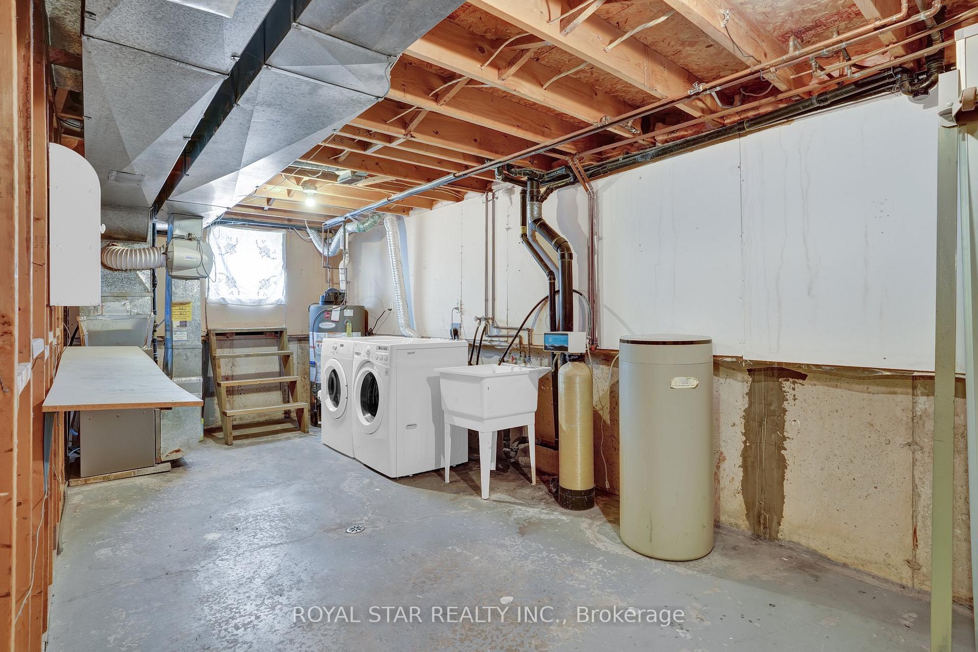 Photo 35 of 19 Barnaby Drive, St. Catharines, Ridley — HOMEH