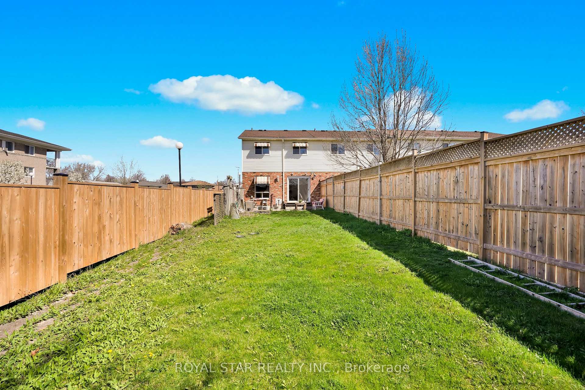 Photo 40 of 19 Barnaby Drive, St. Catharines, Ridley — HOMEH