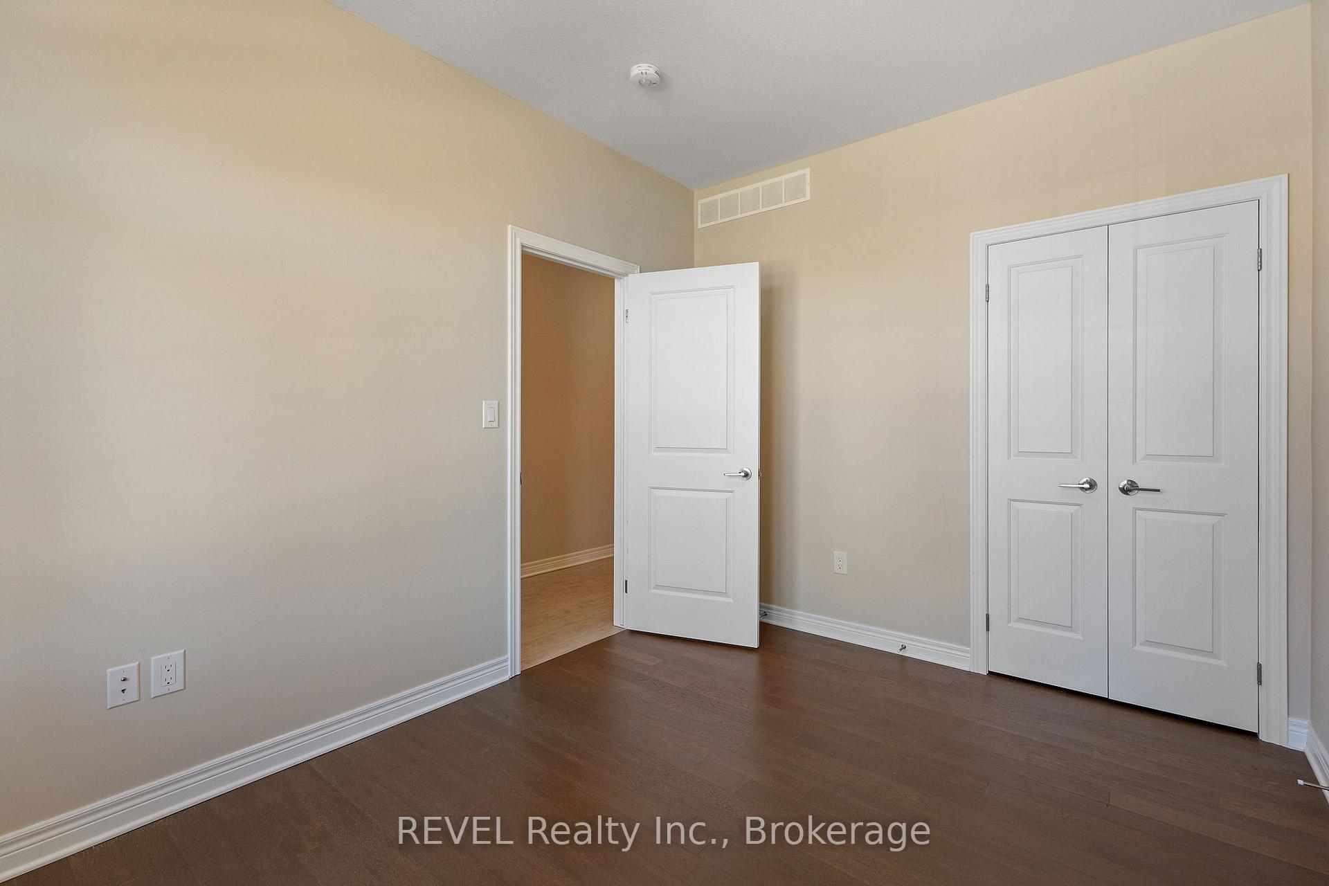 Photo 6 of 15 Berkshire Drive, St. Catharines, Carlton/Bunting — HOMEH
