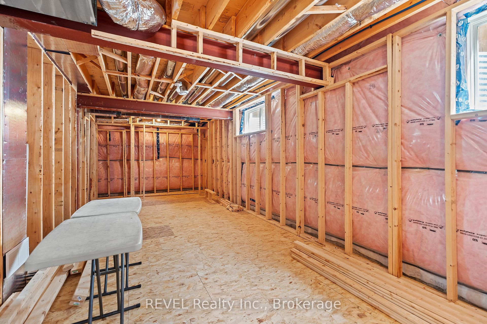 Photo 25 of 15 Berkshire Drive, St. Catharines, Carlton/Bunting — HOMEH