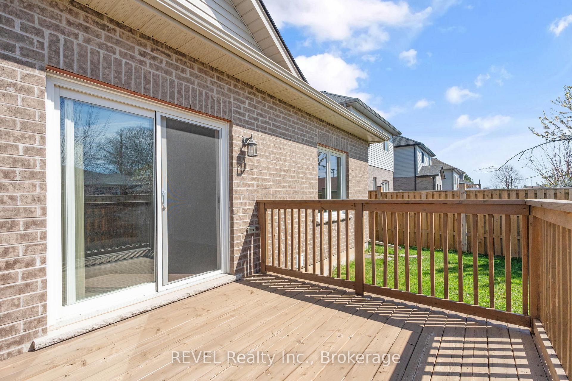 Photo 27 of 15 Berkshire Drive, St. Catharines, Carlton/Bunting — HOMEH