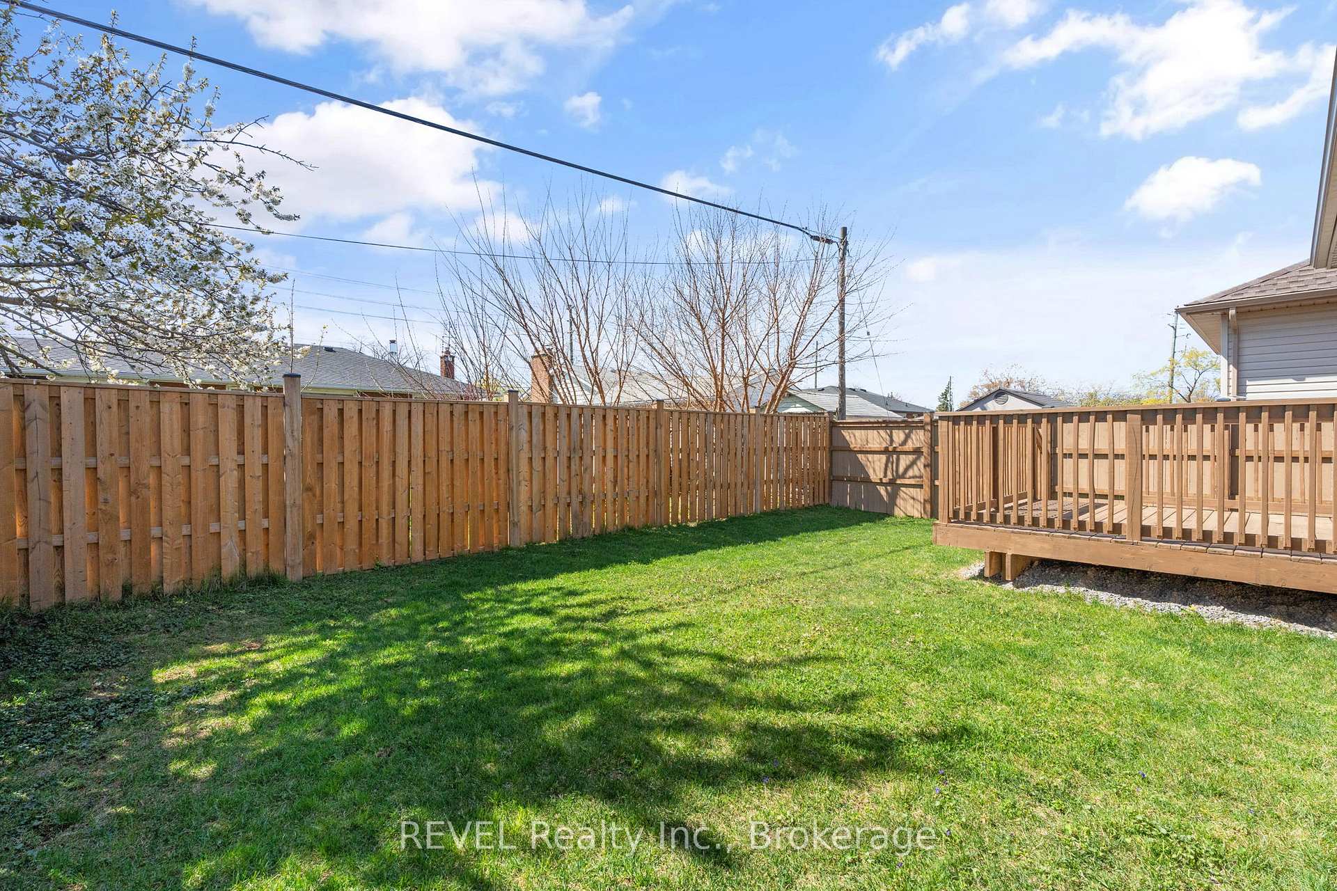 Photo 29 of 15 Berkshire Drive, St. Catharines, Carlton/Bunting — HOMEH
