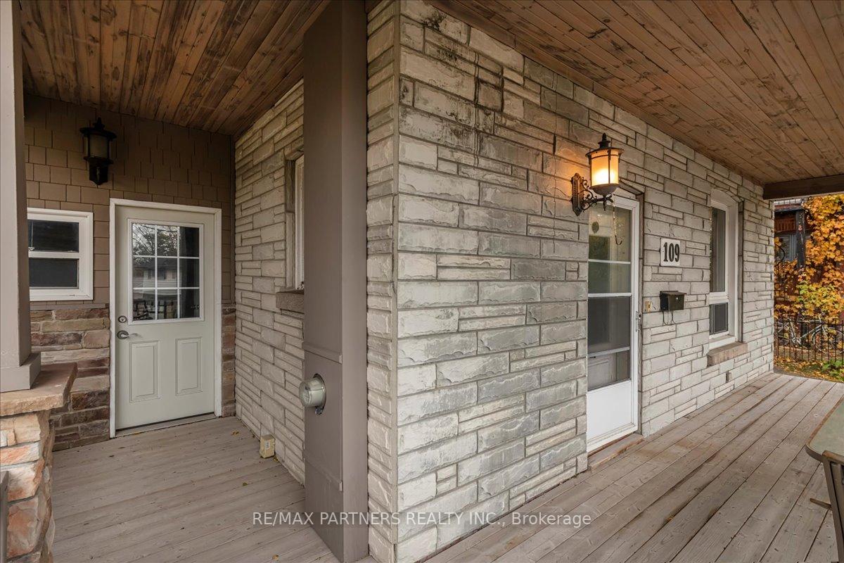Photo 4 of 109 Mulcaster Street, Barrie, City Centre — HOMEH