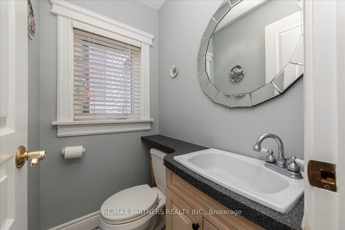 Photo 13 of 109 Mulcaster Street, Barrie, City Centre — HOMEH