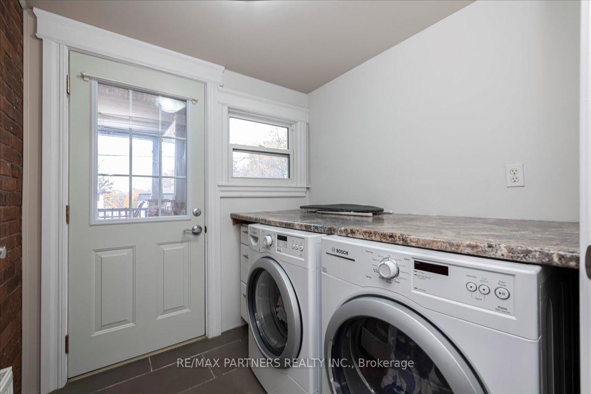 Photo 16 of 109 Mulcaster Street, Barrie, City Centre — HOMEH