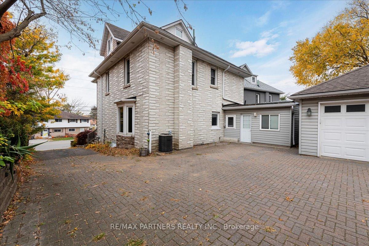 Photo 30 of 109 Mulcaster Street, Barrie, City Centre — HOMEH