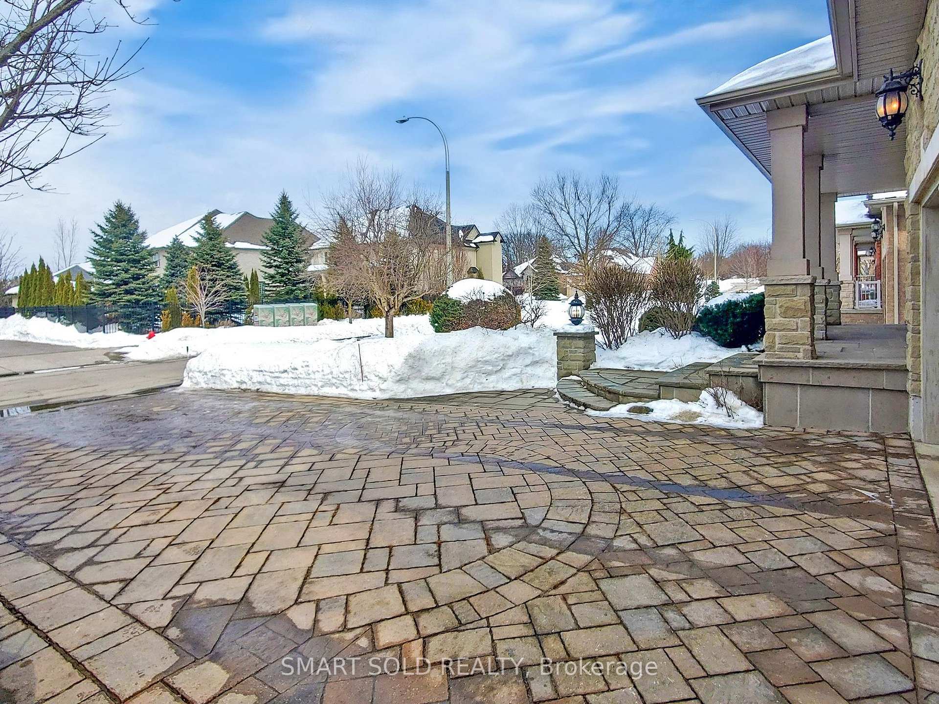 Photo 2 of 148 Tollgate Drive, Hamilton, Ancaster — HOMEH