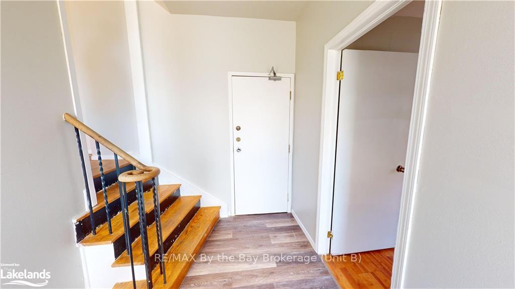 Photo 11 of 11 Lonsdale Place, Barrie, Grove East — HOMEH