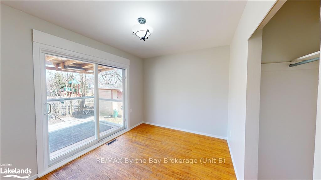 Photo 25 of 11 Lonsdale Place, Barrie, Grove East — HOMEH