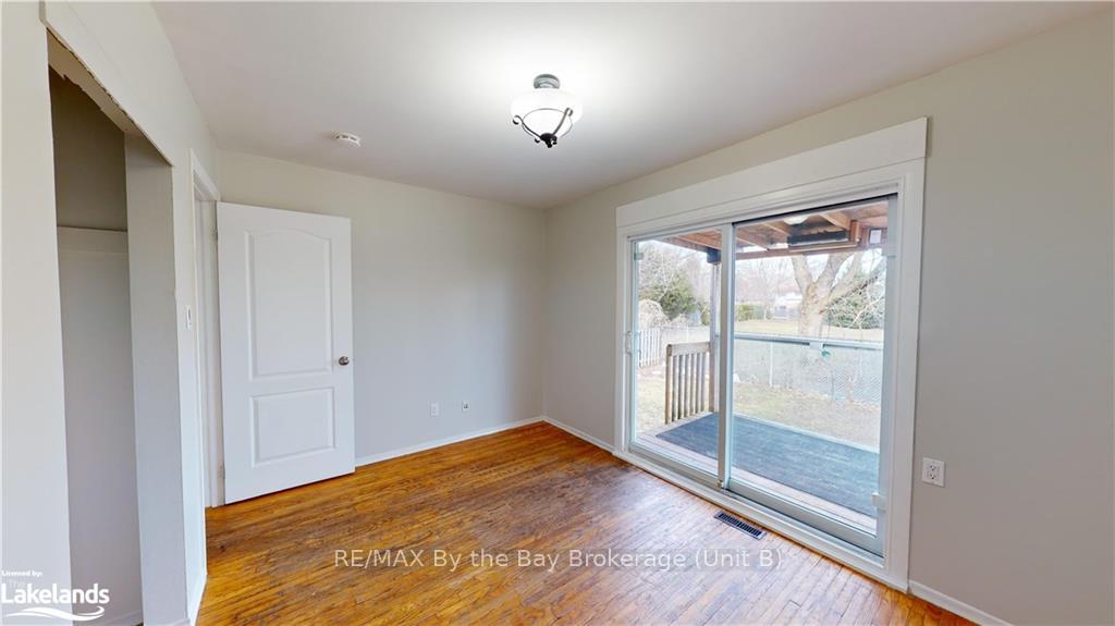Photo 26 of 11 Lonsdale Place, Barrie, Grove East — HOMEH