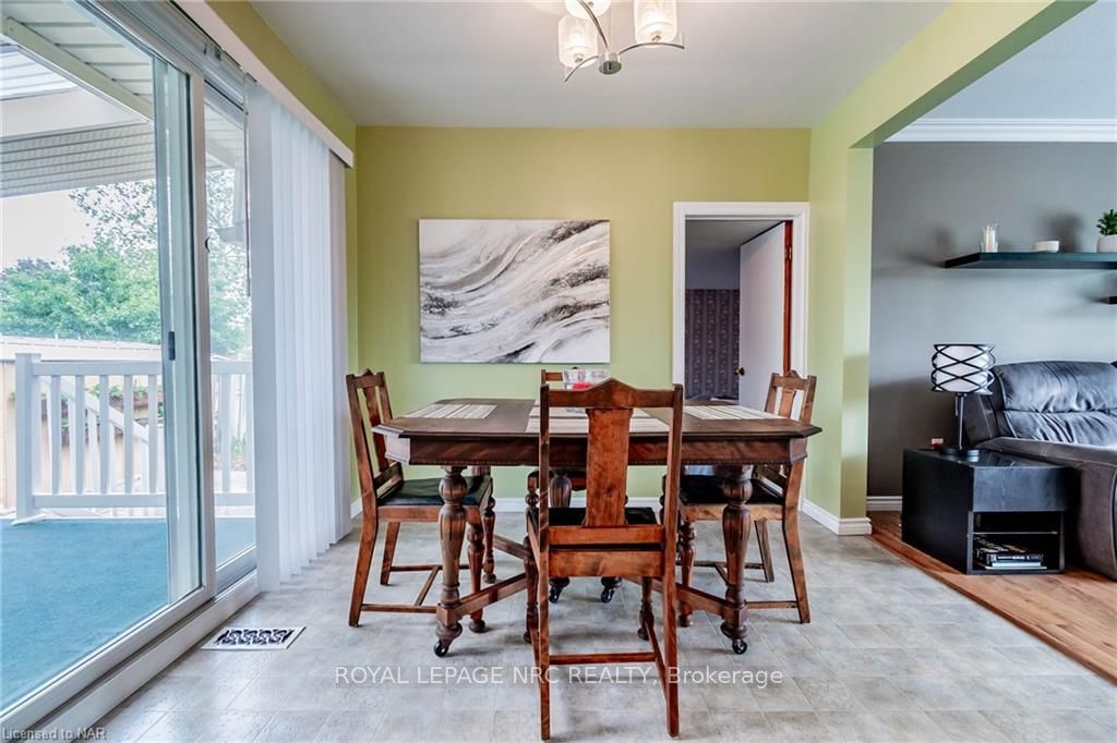 Photo 10 of 29 Bishops Road, St. Catharines, Vine/Linwell — HOMEH