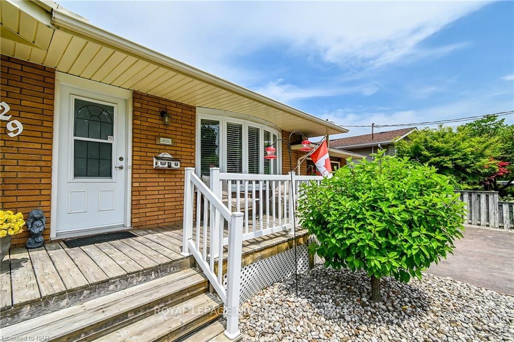 Photo 26 of 29 Bishops Road, St. Catharines, Vine/Linwell — HOMEH