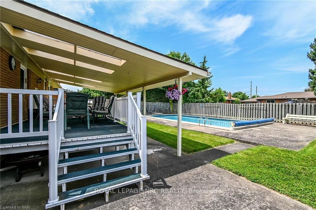 Photo 27 of 29 Bishops Road, St. Catharines, Vine/Linwell — HOMEH