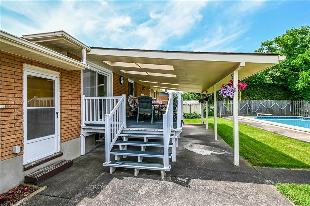 Photo 28 of 29 Bishops Road, St. Catharines, Vine/Linwell — HOMEH