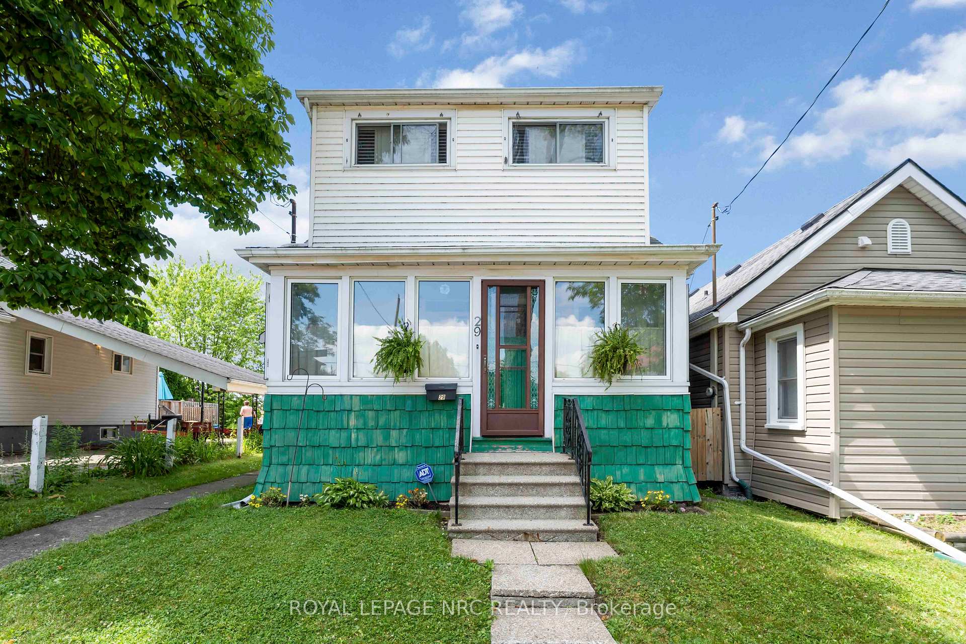Photo 1 of 29 Maplecrest Avenue, St. Catharines, Burleigh Hill — HOMEH