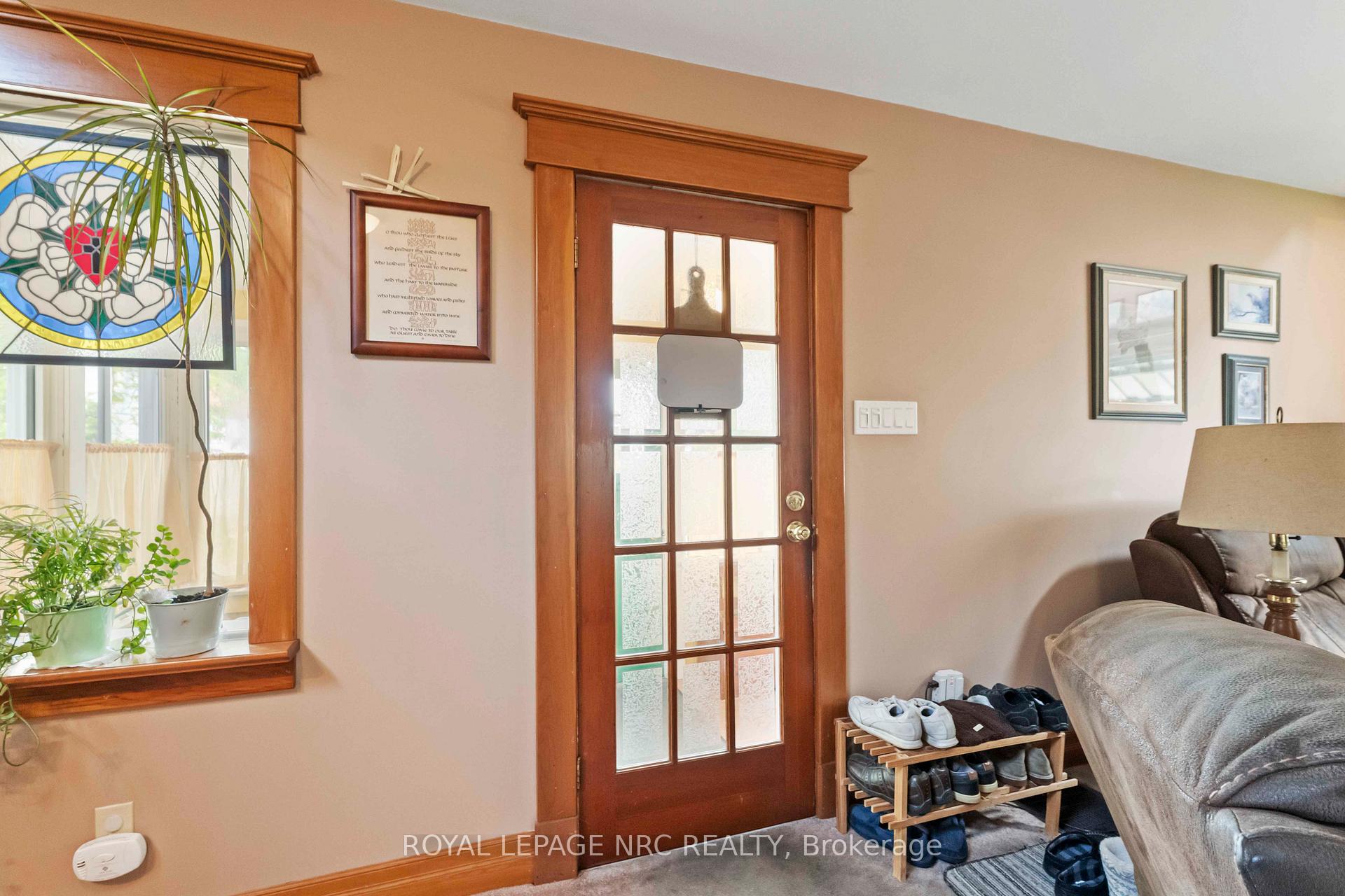 Photo 5 of 29 Maplecrest Avenue, St. Catharines, Burleigh Hill — HOMEH