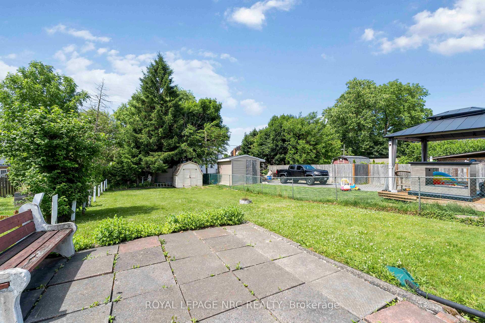 Photo 27 of 29 Maplecrest Avenue, St. Catharines, Burleigh Hill — HOMEH