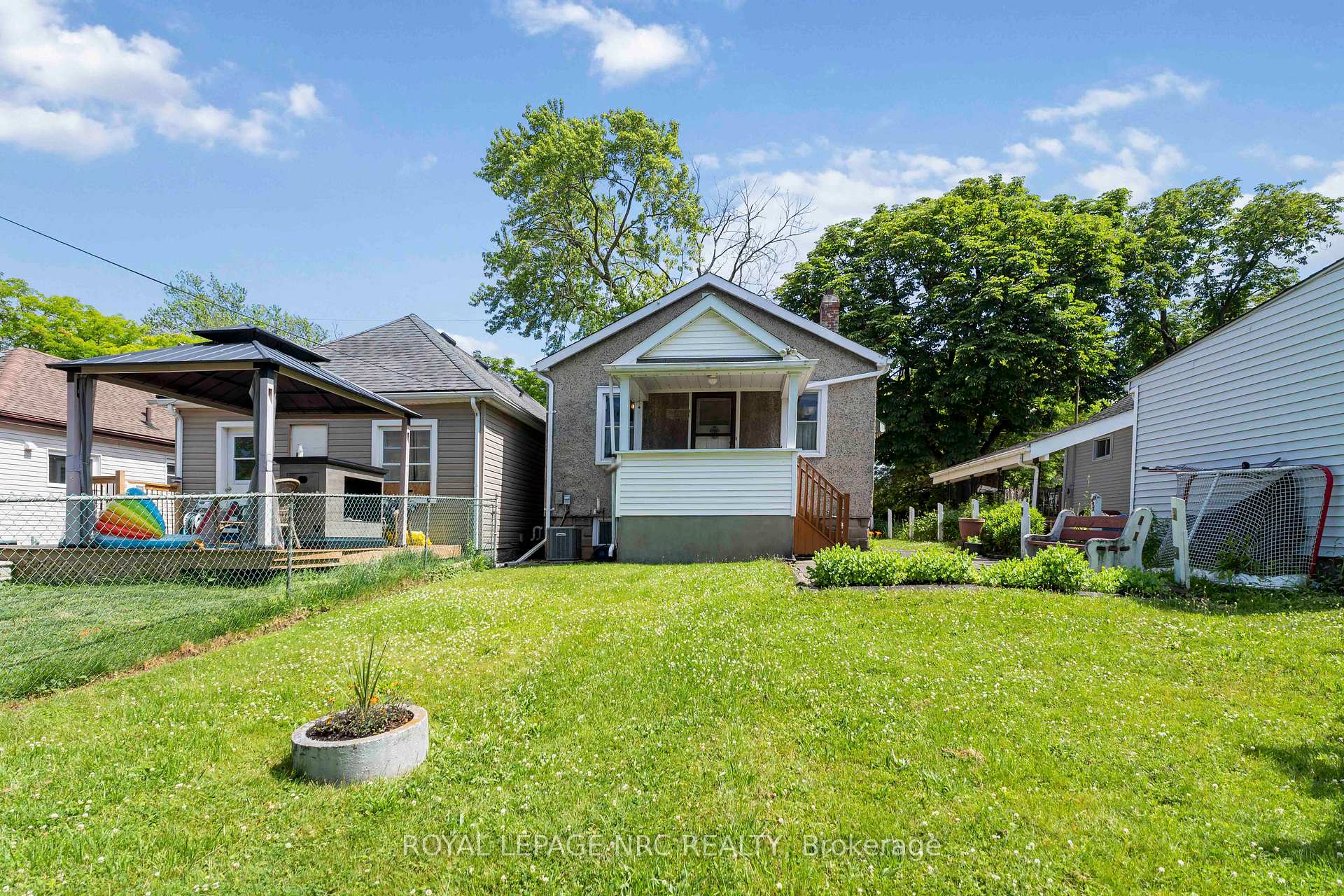 Photo 32 of 29 Maplecrest Avenue, St. Catharines, Burleigh Hill — HOMEH