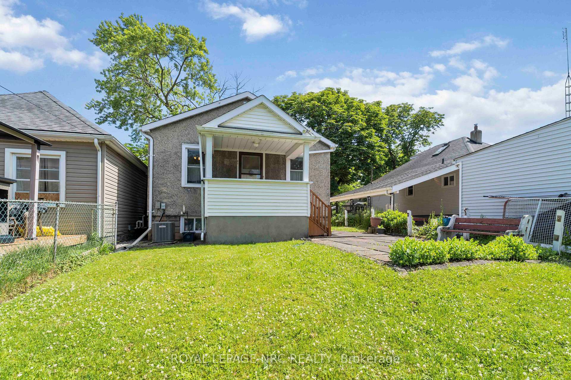 Photo 33 of 29 Maplecrest Avenue, St. Catharines, Burleigh Hill — HOMEH