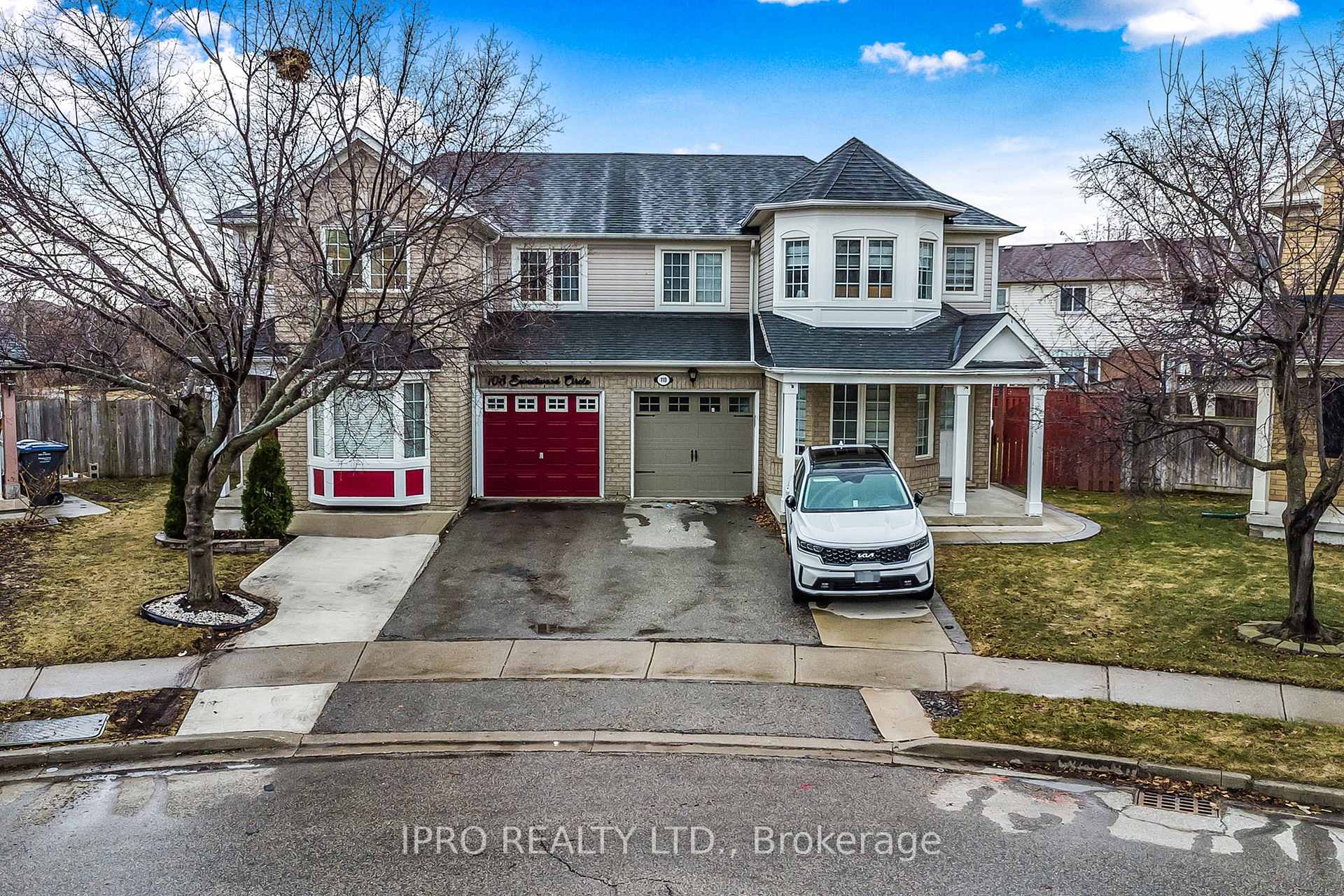 Front of 108 Sweetwood Circle