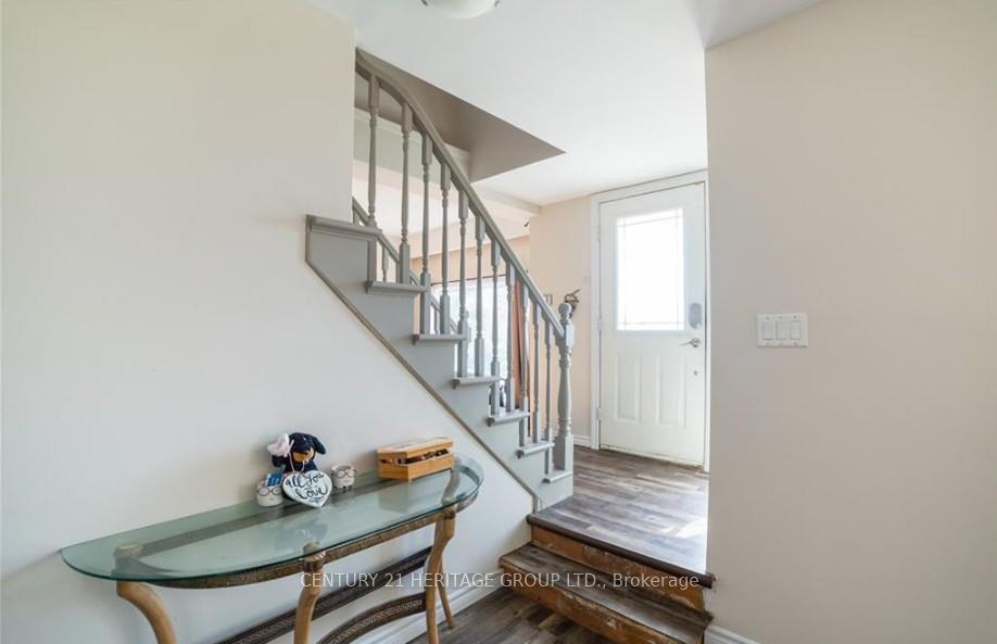 Photo 3 of 10 Esquire Place, Hamilton, Gilbert — HOMEH