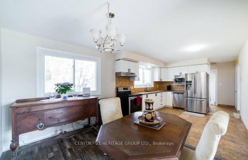 Photo 11 of 10 Esquire Place, Hamilton, Gilbert — HOMEH